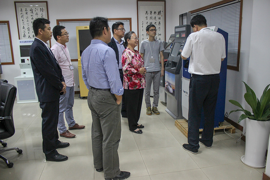 瑞展科技王梅董事長(zhǎng)、余守仁總經(jīng)理蒞臨旭子科技指導(dǎo)工作