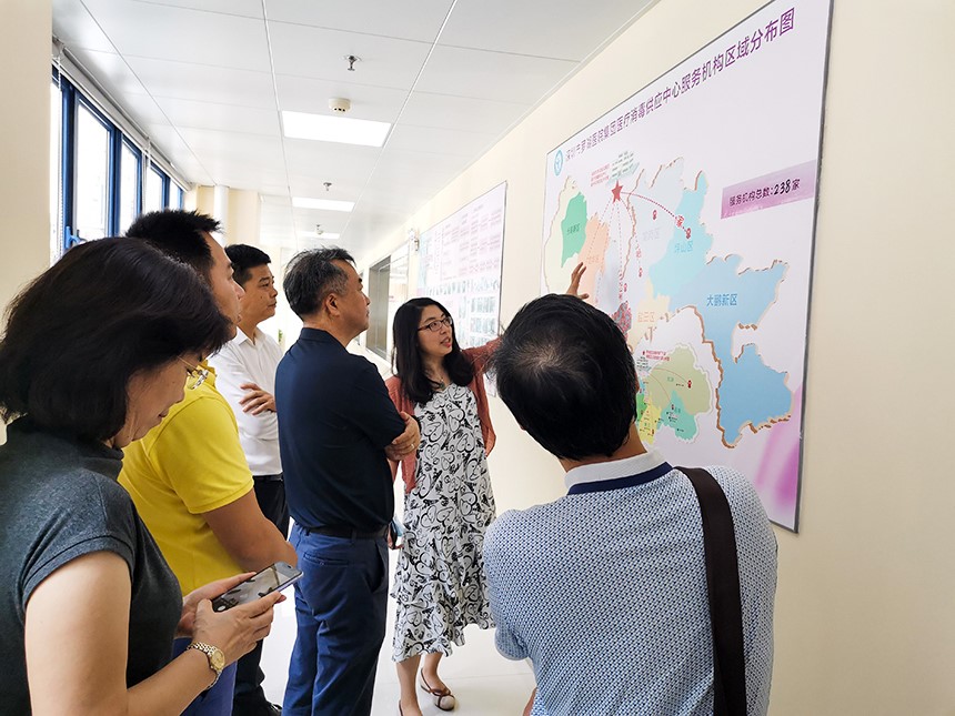 旭子科技董事長(zhǎng)王永峰陪同鐘南山基金會(huì)、廣州呼研所總經(jīng)理周榮教授考察深圳市羅湖醫(yī)院集團(tuán) 